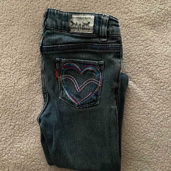 Toddler girls Levi’s - Picture 2 of 2